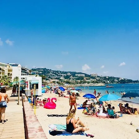 - Beachfront With Private Garden - Palm Croisette Apartman